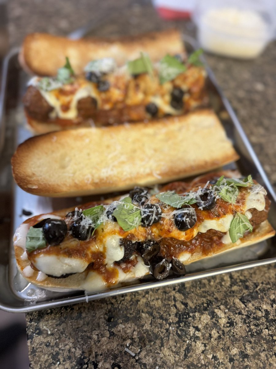 Cody_Perez's tweet image. Anyone else like Meatball Subs? These came out amazing! 🤤 #HomeCooked #Meatballs #MeatballSub #MenThatCook
