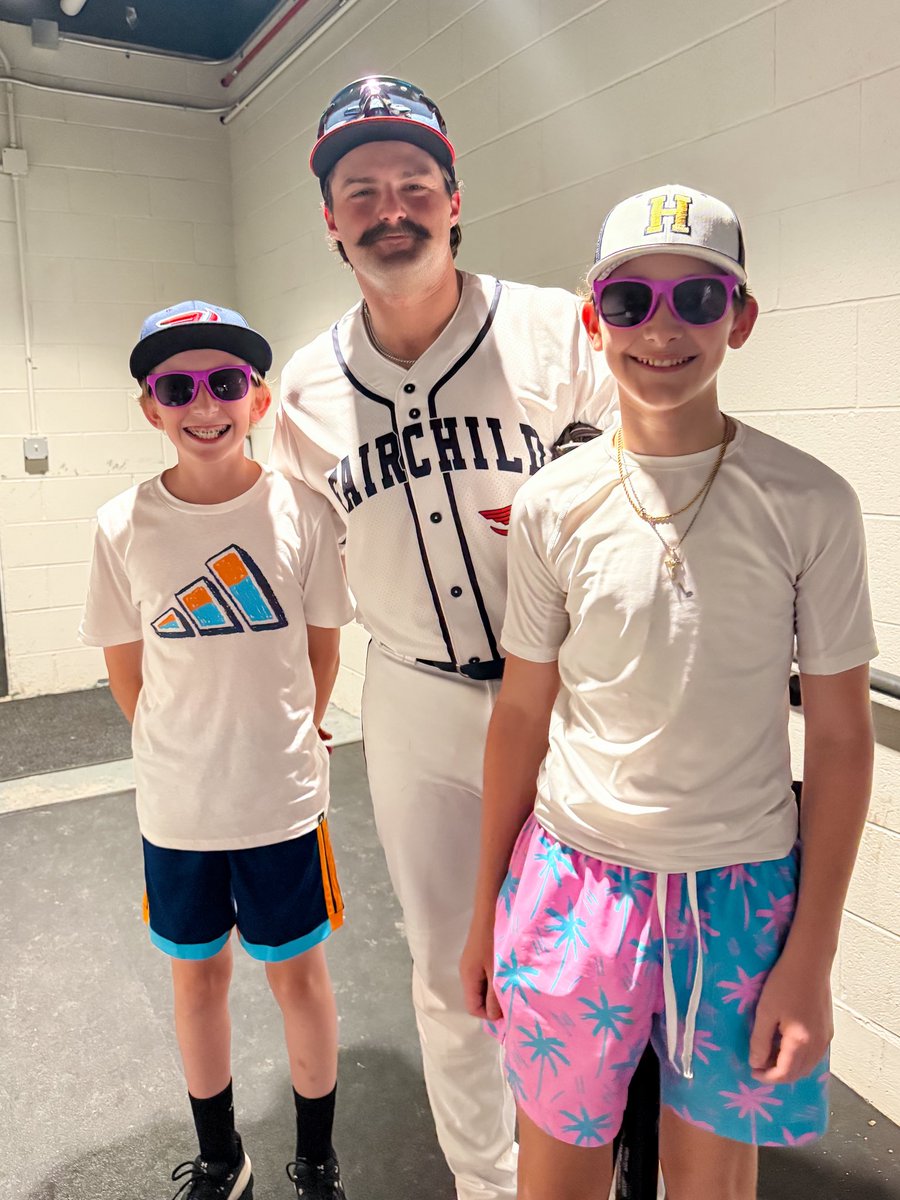 Great night cheering for the <a href="/goflyingboxcars/">Hagerstown Flying Boxcars</a> ⚾️⚾️