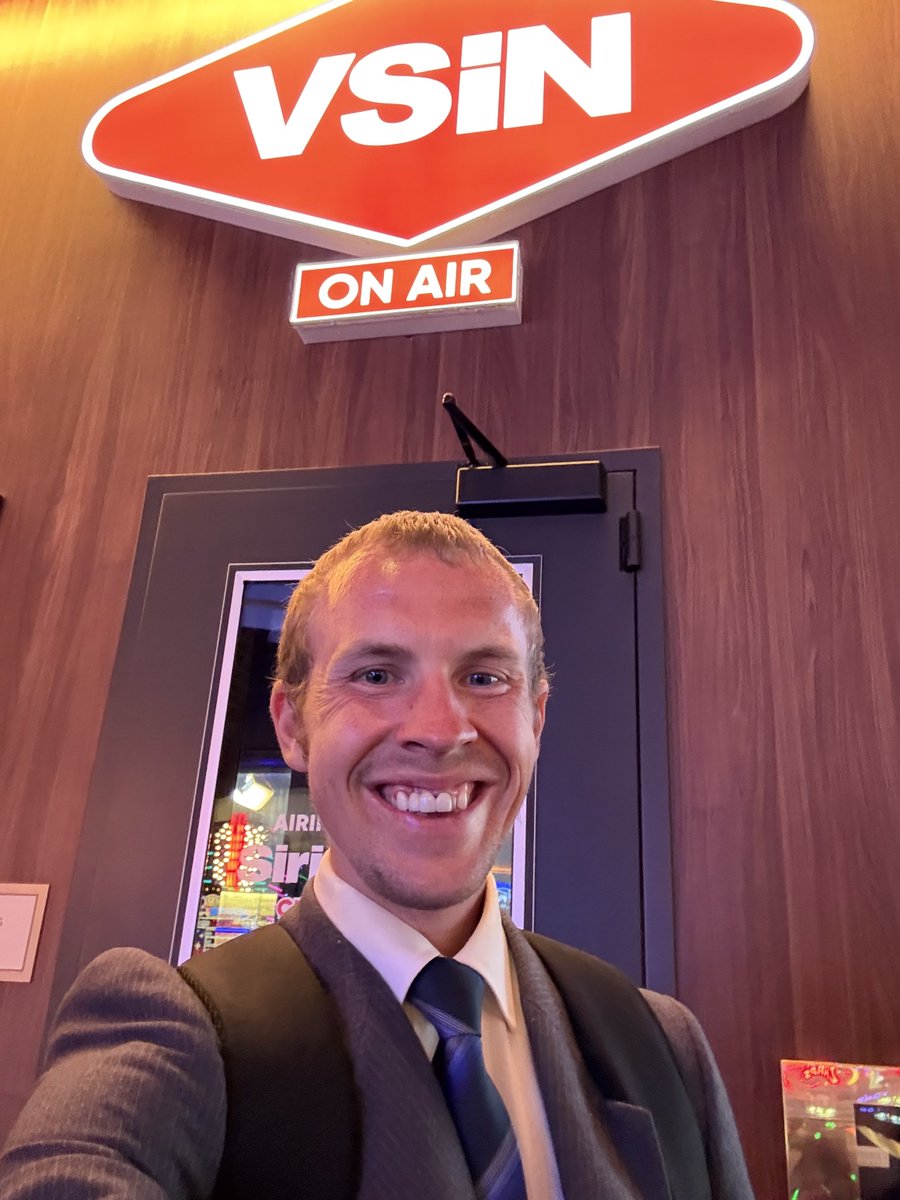 GUnit_81's tweet image. I’m in on Cashing Out on @VSiNLive from 11 PM to 2 AM Eastern, looking at the Wednesday #MLB card, looking #NBADraft, &amp;amp; previewing the #NFCNorth as @MichaelaB_22 &amp;amp; @wha1en join me! VSIN.com/listen