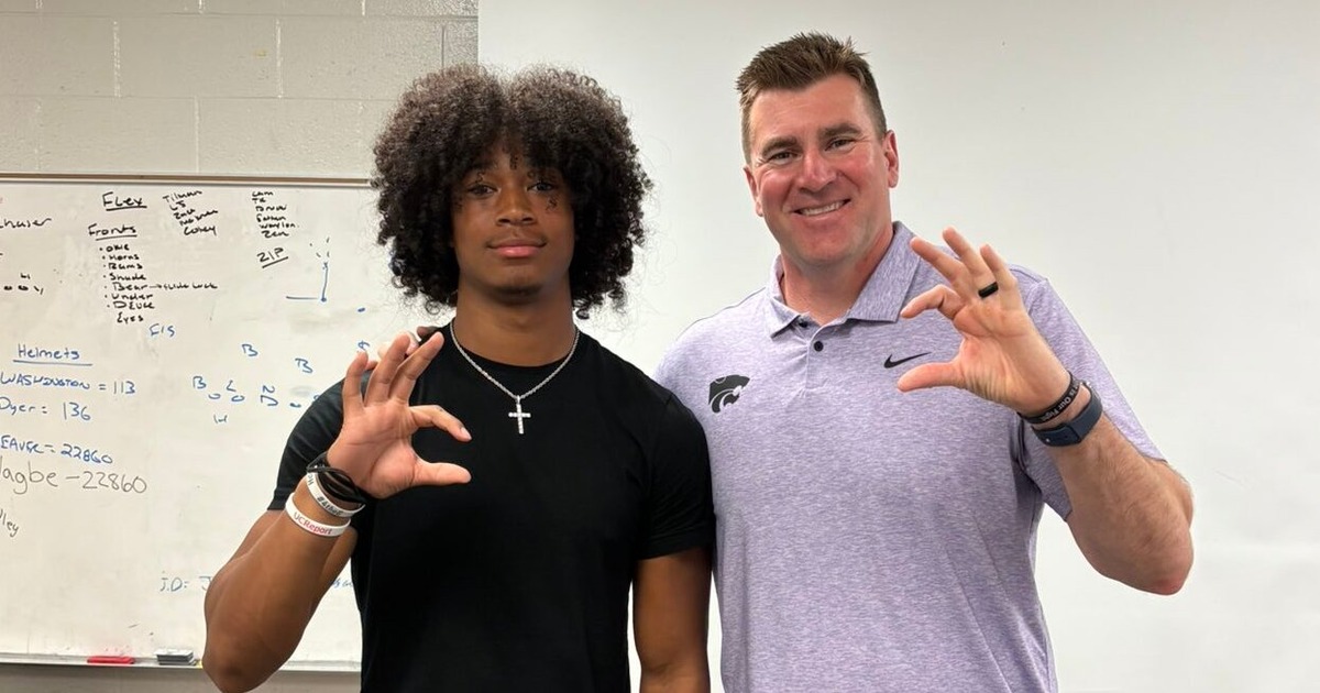 Derek Young (@derekyoungkso) on Twitter photo Check out what <a href="/galloway__drew/">Drew Galloway</a> has on what attracted Kansas State so much to safety commit Hannibal Navies
on3.com/teams/kansas-s… Check out what <a href="/galloway__drew/">Drew Galloway</a> has on what attracted Kansas State so much to safety commit Hannibal Navies
on3.com/teams/kansas-s…