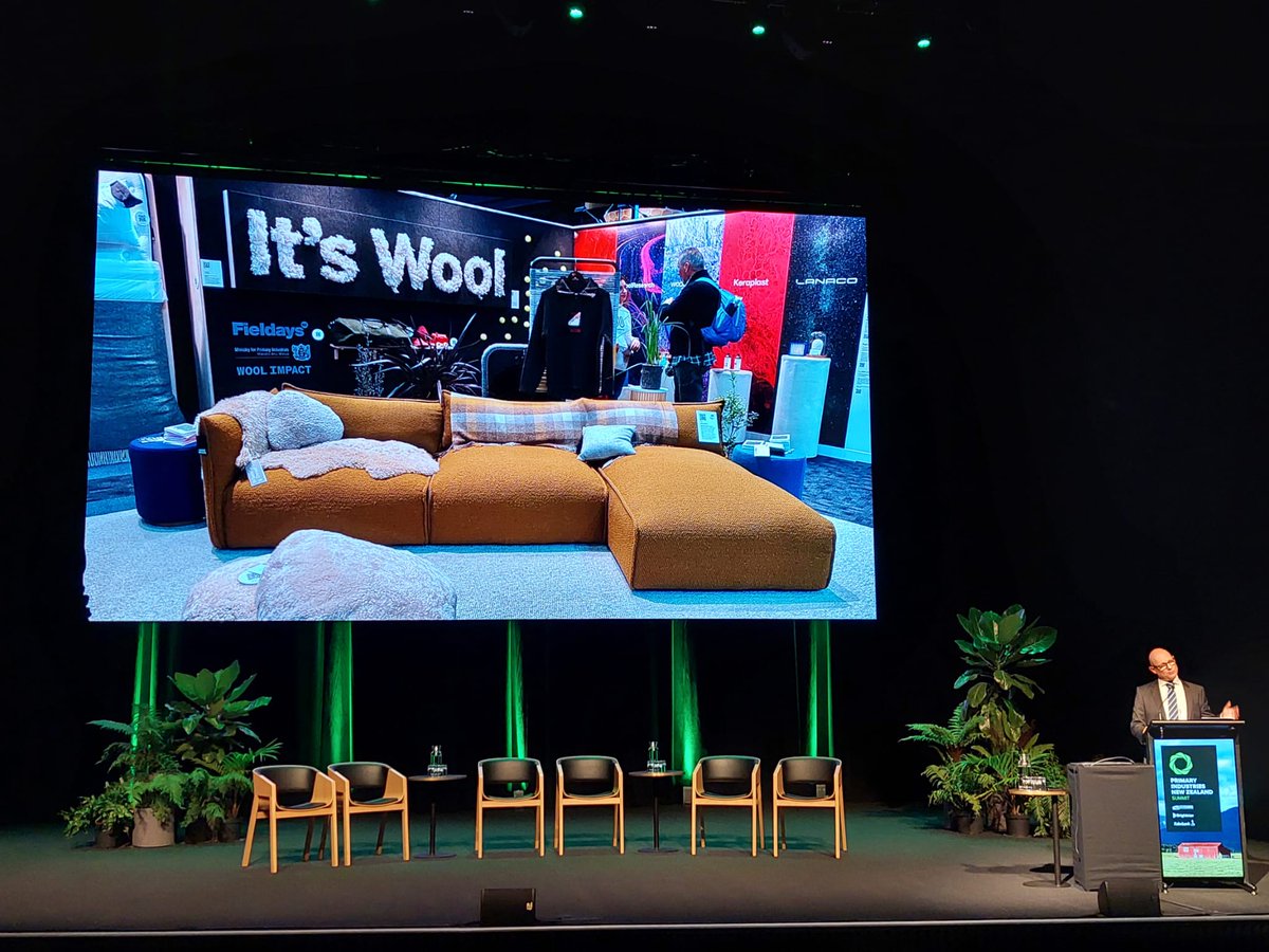 LMeredithEU's tweet image. Fantastic day 2 at the Primary Industries NZ Summit! ๐ฑ
NZ horticulture is thrivingโ$1bn+ in exports to Europe via #EUNZFTA.
Investing in nature = investing in NZโs future.
The EU stands with NZ: championing sustainability, innovation & growth.
#StrongerTogether ๐