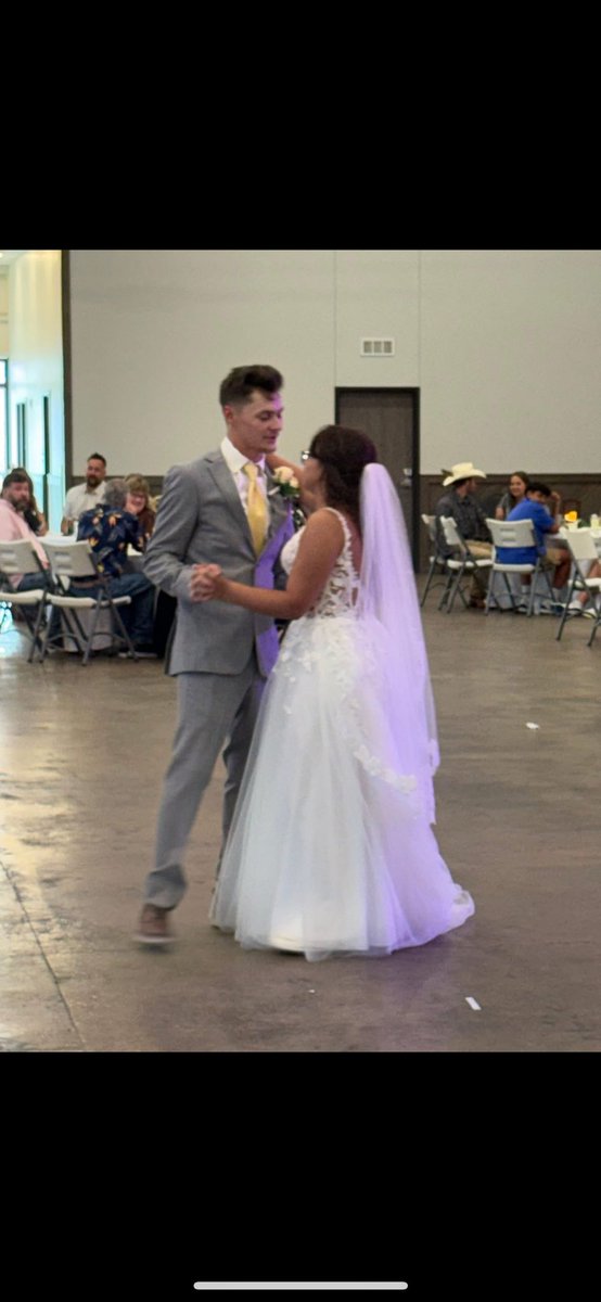 mvcksworld's tweet photo. well, I GOT MARRIED, and @squash470 and @xFissin came to my wedding, thank you guys for coming it was so nice to finally meet you guys and hang out with y’all!🫶🏽🩷🩷 https://t.co/aFoxPFh8di