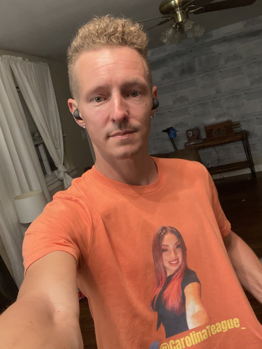 KyleFourReal's tweet image. Reppin @CTtheMicSlayer awwwl day. 💯