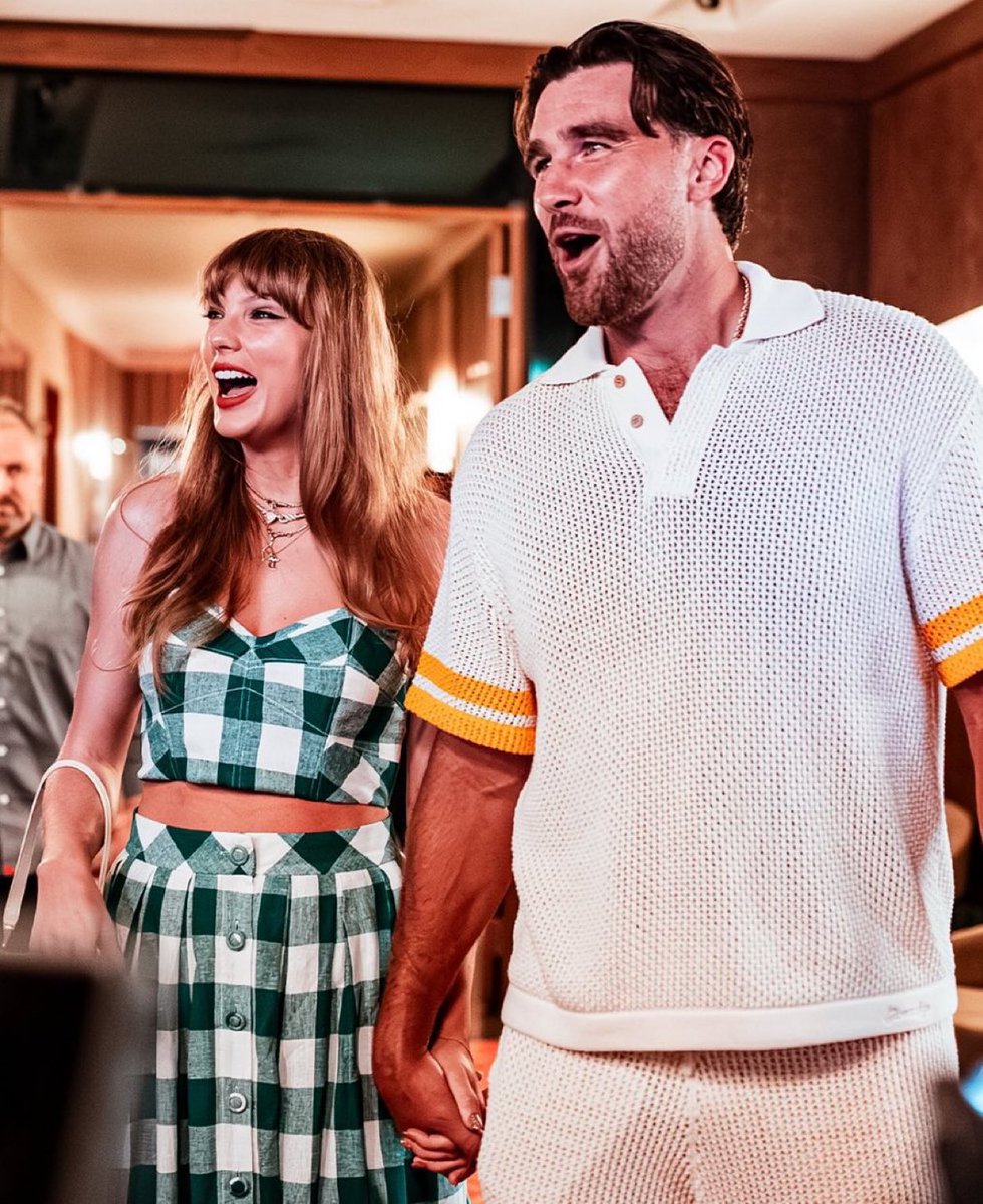 TSwiftLA's tweet image. 📸 | Taylor and Travis at the Tight End University event in Nashville