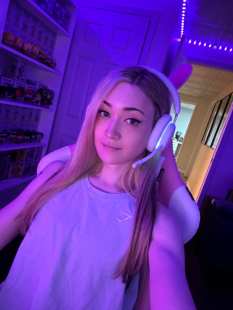 Finished up in the gym and now time for some late night gaming before bed