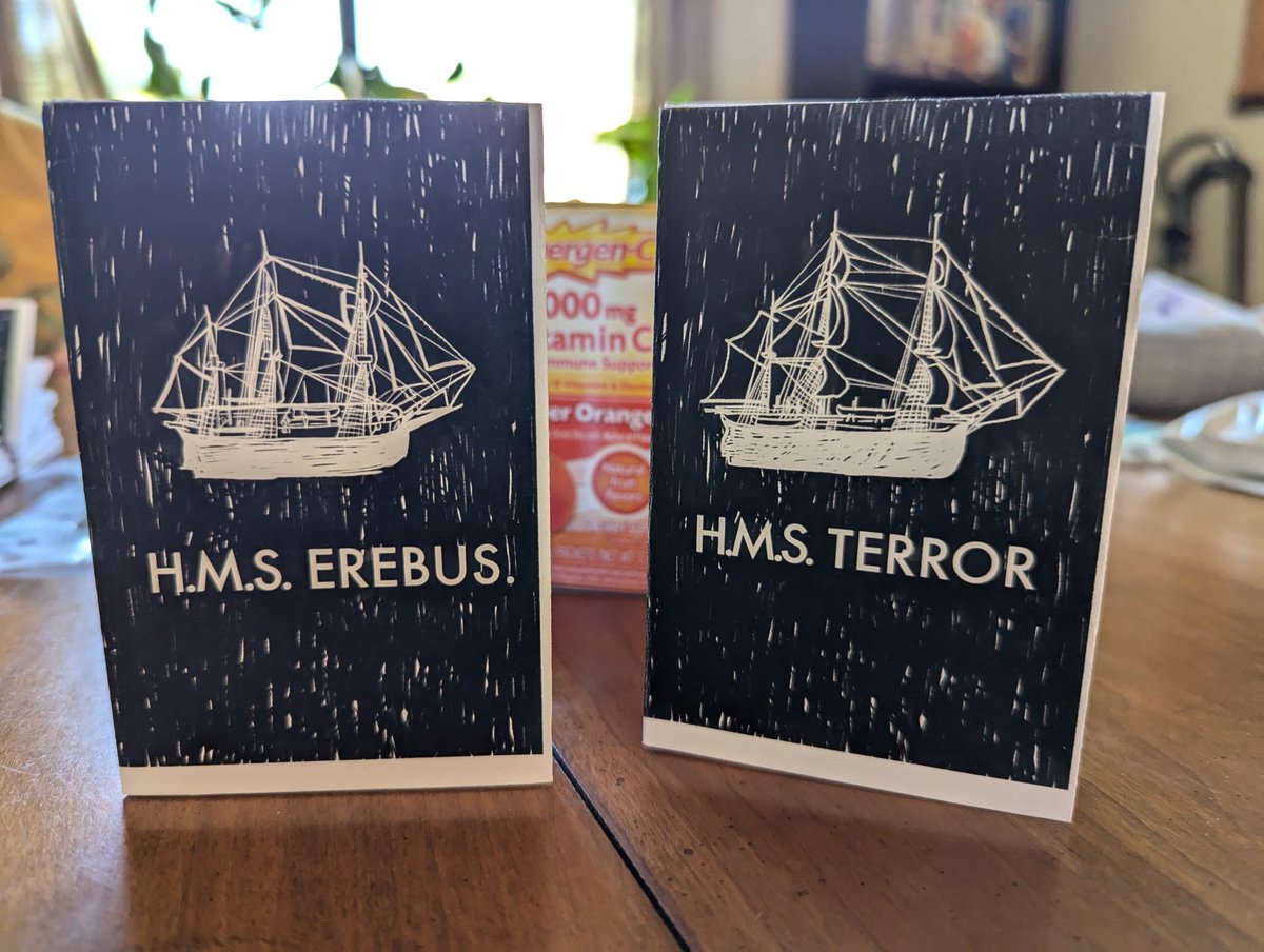 ellymantle's tweet image. Pic of the printed zines and also the terror-sona sheet @tinyufoboss made and my shitty little dundy simp oc 🫰👍