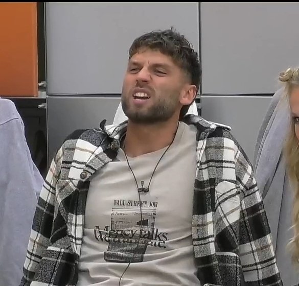 miaaa1_l's tweet photo. EX PAÍS hicieron ganar esto #GranHermano https://t.co/tGKVtshO43