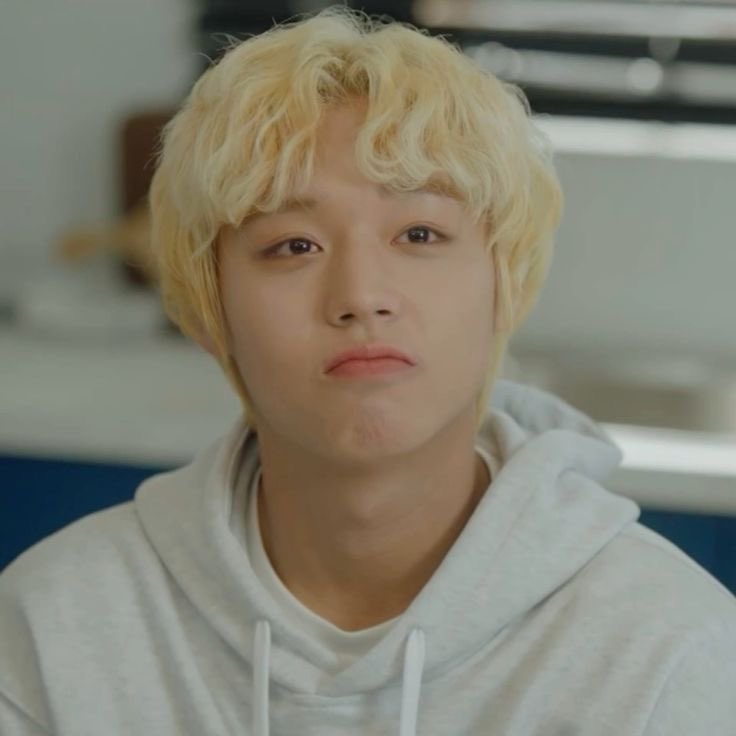 ABorowski60255's tweet image. How did the internet not OBSESS over himmm&amp;lt;/333
#YeoJoon #AtADistanceSpringIsGreen
#ParkJiHoon