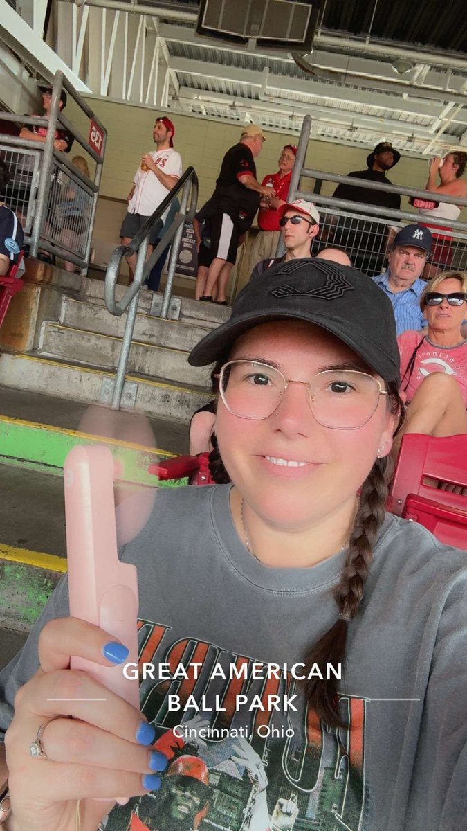 Go reds. Great win and free pizza but didn’t take any other photos because I was too busy melting. 🫠