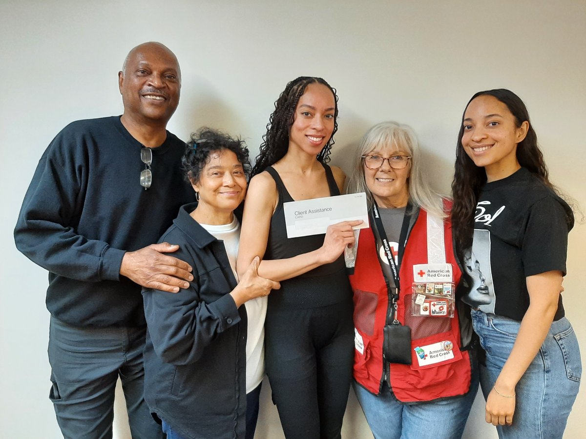 RedCrossLA's tweet image. 🔥 In January, wildfires ravaged LA—17K+ homes lost, 200K+ people evacuated.
But from the ashes, hope rose.
Red Cross was there from day one—we’re still here.
💵 $36.6M in additional financial assistance distributed 
🏠 11,400+ families helped
#WildfireRelief #LongTermRecovery
