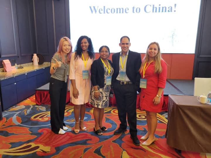 La Dr.C. Lázara Ayala González, del Instituto de Ciencia Animal de Cuba, participa en el Seminario de Economía Digital e Innovación Empresarial para Países en Desarrollo junto a especialistas de <a href="/CubaMES/">MES</a>, del 24 de junio al 7 de julio en Fuzhou, China. 
#Cuba #ICACuba #ICA60AÑos