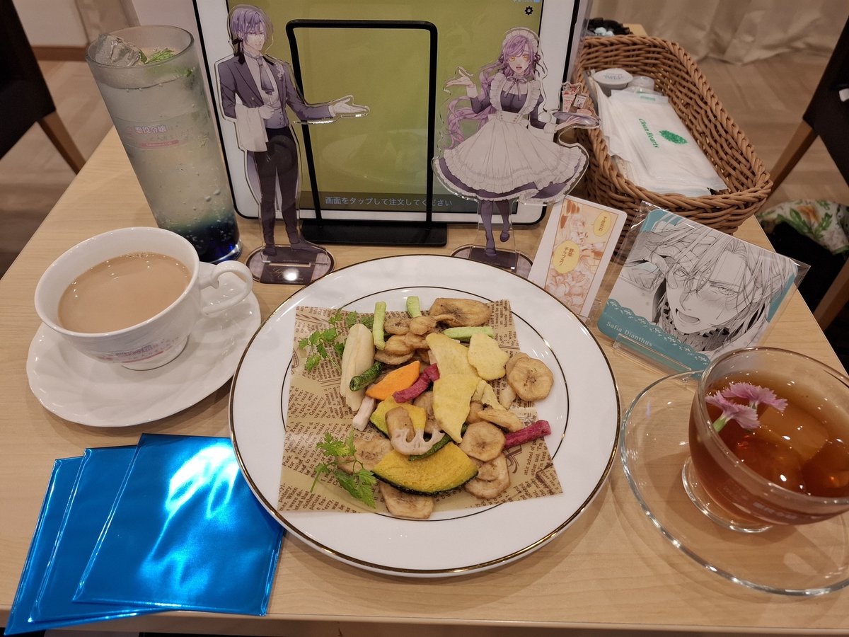 初日、最初のコースターが大阪限定コースターが来てくれました