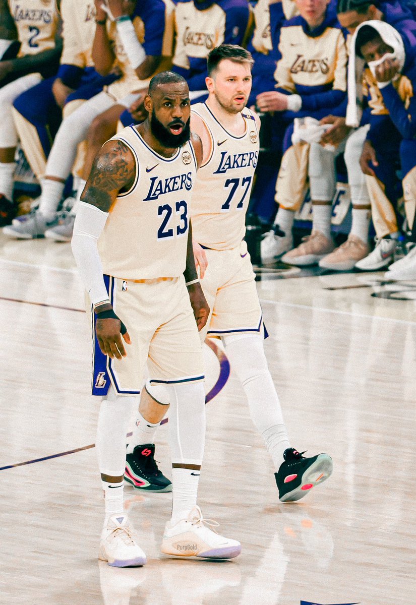 PurpGoldLakers's tweet photo. 2026 CHAMPS SOON 🏆 https://t.co/vFPgUCLtNB