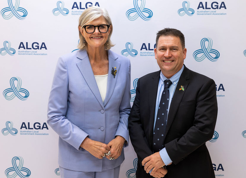 A major highlight of today's #NGA25 in #Canberra was the Governor-General's address by Her Excellency the Honourable Sam Mostyn.

Her Excellency applauded the role of #councils in supporting vibrant communities, and also engaged with our President @mattbqld.

#NGA25 #localgov