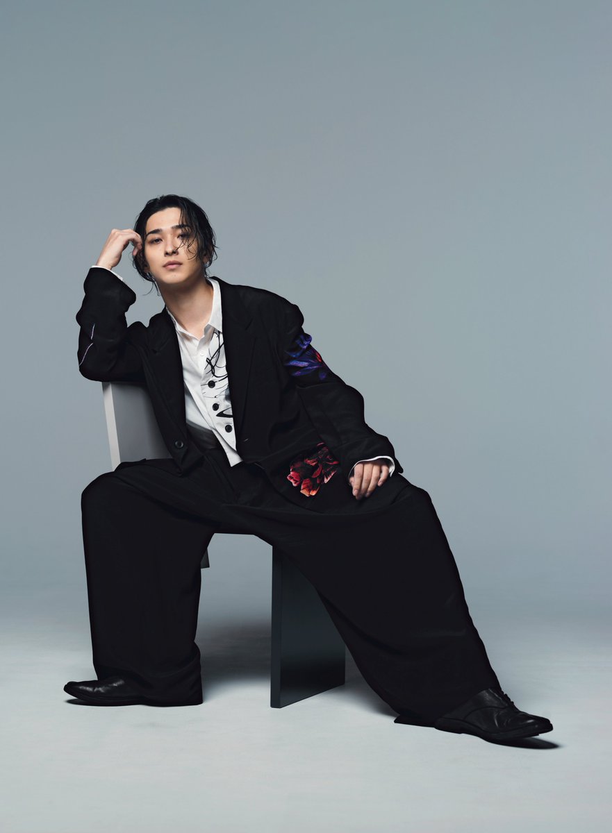 oricon's tweet photo. 横浜流星『Oggi』でストイックな仕事論語る
「やっぱり、芝居以外は何もいらない」

話題の映画『国宝』への想いも…
「死に物狂いで臨みました」
「孤独な作業の連続でした」
https://t.co/YjhjJCVd01

#横浜流星 https://t.co/cA9PnHCWxr