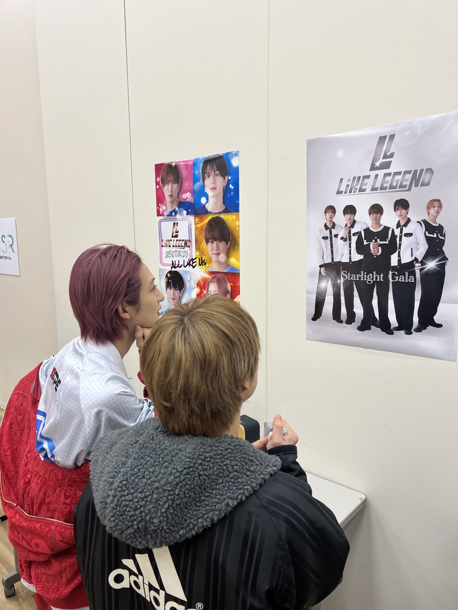 kimibetsu_movie's tweet photo. #君ベツ𝕞𝕖𝕞𝕠𝕣𝕪📸✶⊹‧˚

#LiKELEGEND ポスターと💛❤️

#大橋和也 #NAOYA
#映画君がトクベツ #君ベツ
大ヒット公開中📽️ ⊹ ‧˚ https://t.co/l0s5TKvlnd