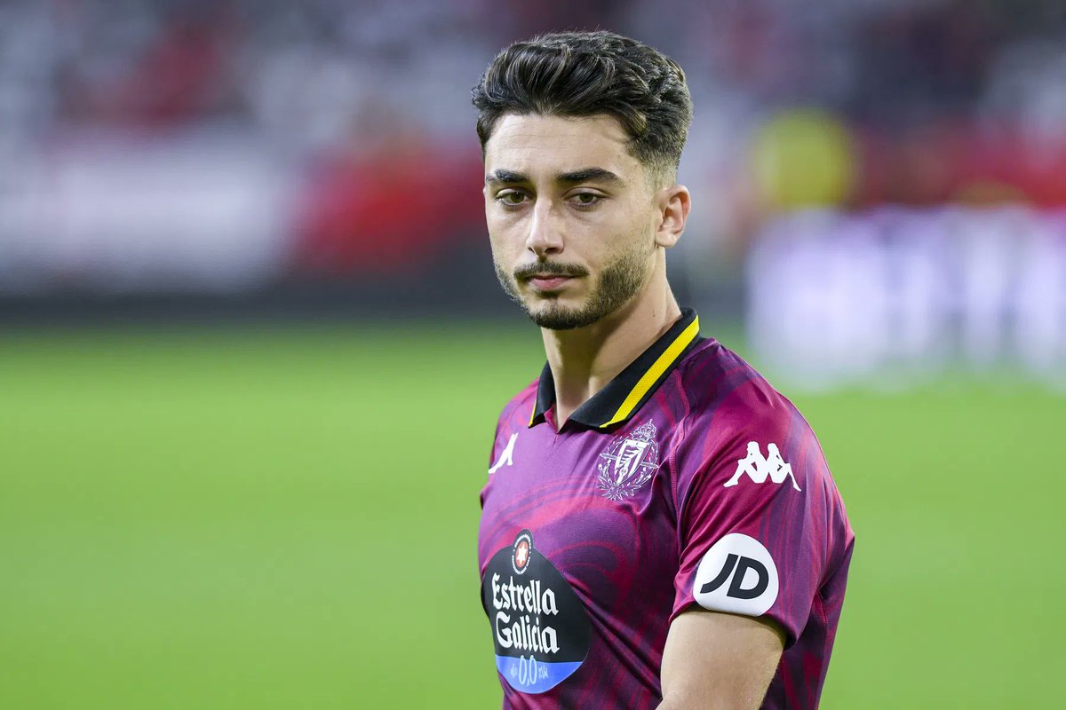 [TRANSFERUPDATE]
Ajax bijna rond met Valladolid over Moro.
Kroes vloog er zélf heen. Bliksembezoek. 💼✈️

Eindelijk tempo. Nu nog afronden.
#Ajax #Moro #Kroes #Transfers