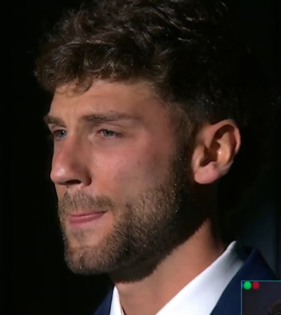 gh2022ok's tweet photo. Las últimas palabras de Tato a #GranHermano: “Gracias por cuidarme, soy muy feliz, salgan de la zona de confort y sean felices. No le den importancia a la opinión de los demás, mientras no lastimen a nadie, hagan lo que los haga felices! Gracias por conocer a Luz, Luchi y Luci” https://t.co/9GRmqidkHA