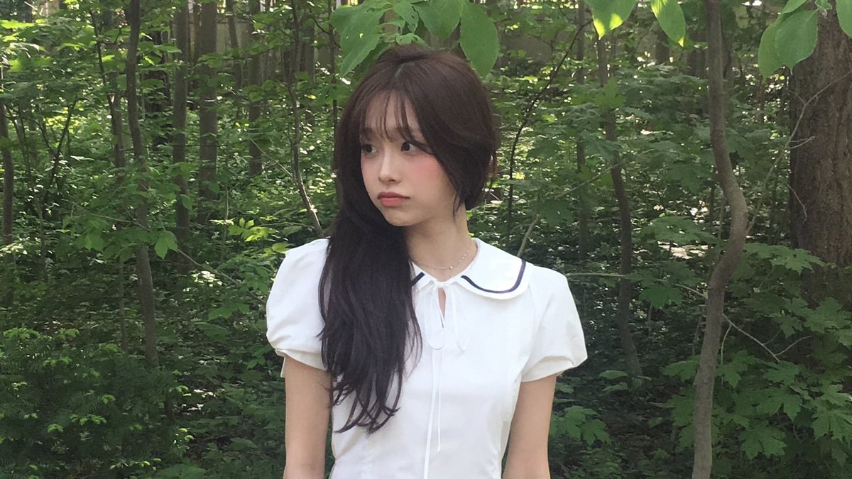 chuu pics tweet media