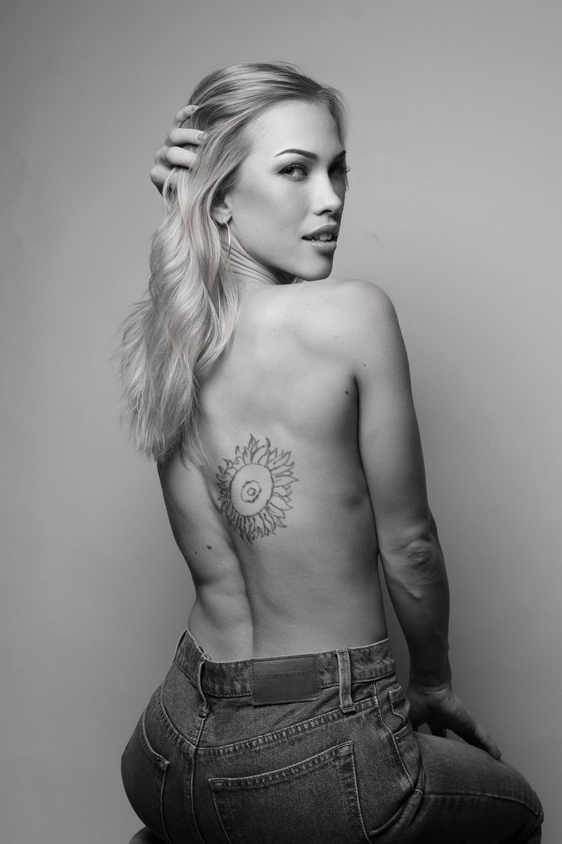 Went for a 90s feel with <a href="/dianagracex/">Diana Grace</a> and I think we nailed it