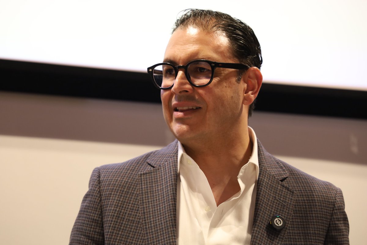 Desde hoy, el talento UP se conecta con el mundo del deporte, la innovación y la empresa.

Gracias al convenio con <a href="/Omnilife/">Omnilife</a>-<a href="/Chivas/">CHIVAS</a>, nuestros alumnos podrán aprender de una institución líder en su campo. Los detalles en la nota: bit.ly/441G9I9
#TransformandoElMundo