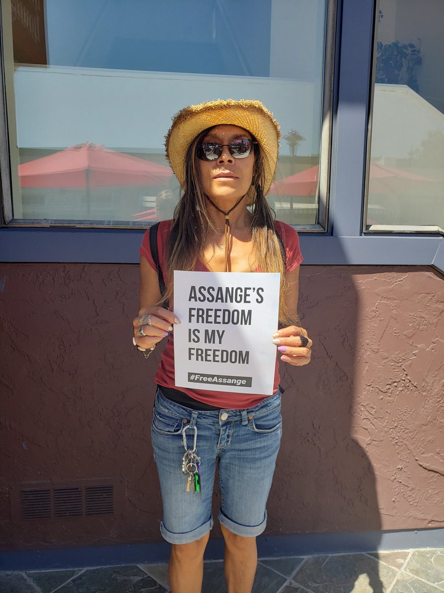 Seattle4Assange tweet media