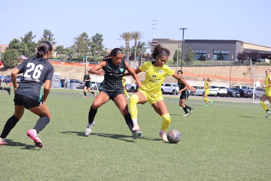 Joyner_Hudson's tweet photo. Thank you to all the coaches who came out to California!! We greatly appreciate it. Although we didn’t get the result we wanted we are so thankful for the exposure and opportunity! 🙌🏽 @ImCollegeSoccer @ImYouthSoccer @TopDrawerSoccer @tophat09gagold @PrepSoccer https://t.co/XvDXWgGPhU