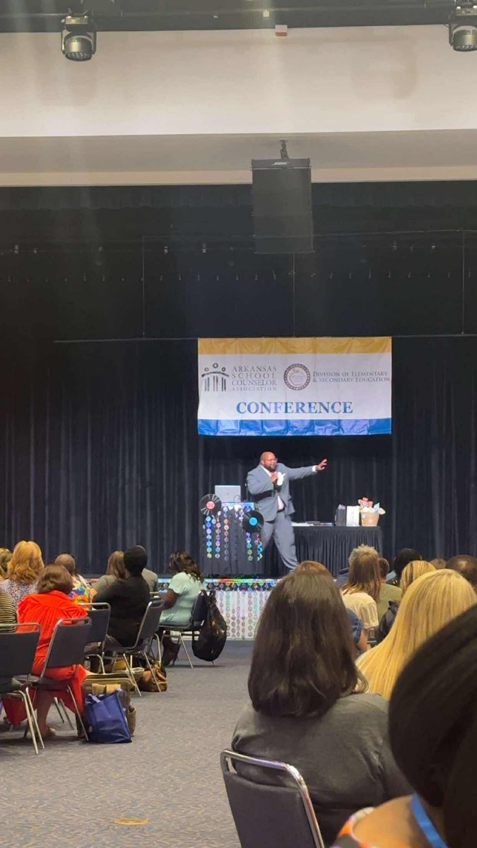 SeanBSolutions's tweet photo. Just wrapped an unforgettable keynote at #ArkansasSCA — amazing energy, top-tier hospitality, and even karaoke the night before! 🎤💃
The session ended with a standing ovation 🙌
Conferences &amp; schools — let’s bring this message to YOUR team next.

🔗 https://t.co/LzvUH3emqG https://t.co/WQgVUBYrY2