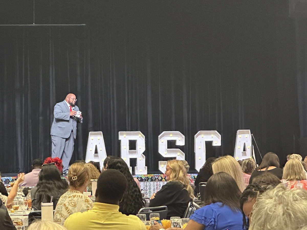 SeanBSolutions's tweet photo. Just wrapped an unforgettable keynote at #ArkansasSCA — amazing energy, top-tier hospitality, and even karaoke the night before! 🎤💃
The session ended with a standing ovation 🙌
Conferences &amp; schools — let’s bring this message to YOUR team next.

🔗 https://t.co/LzvUH3emqG https://t.co/WQgVUBYrY2