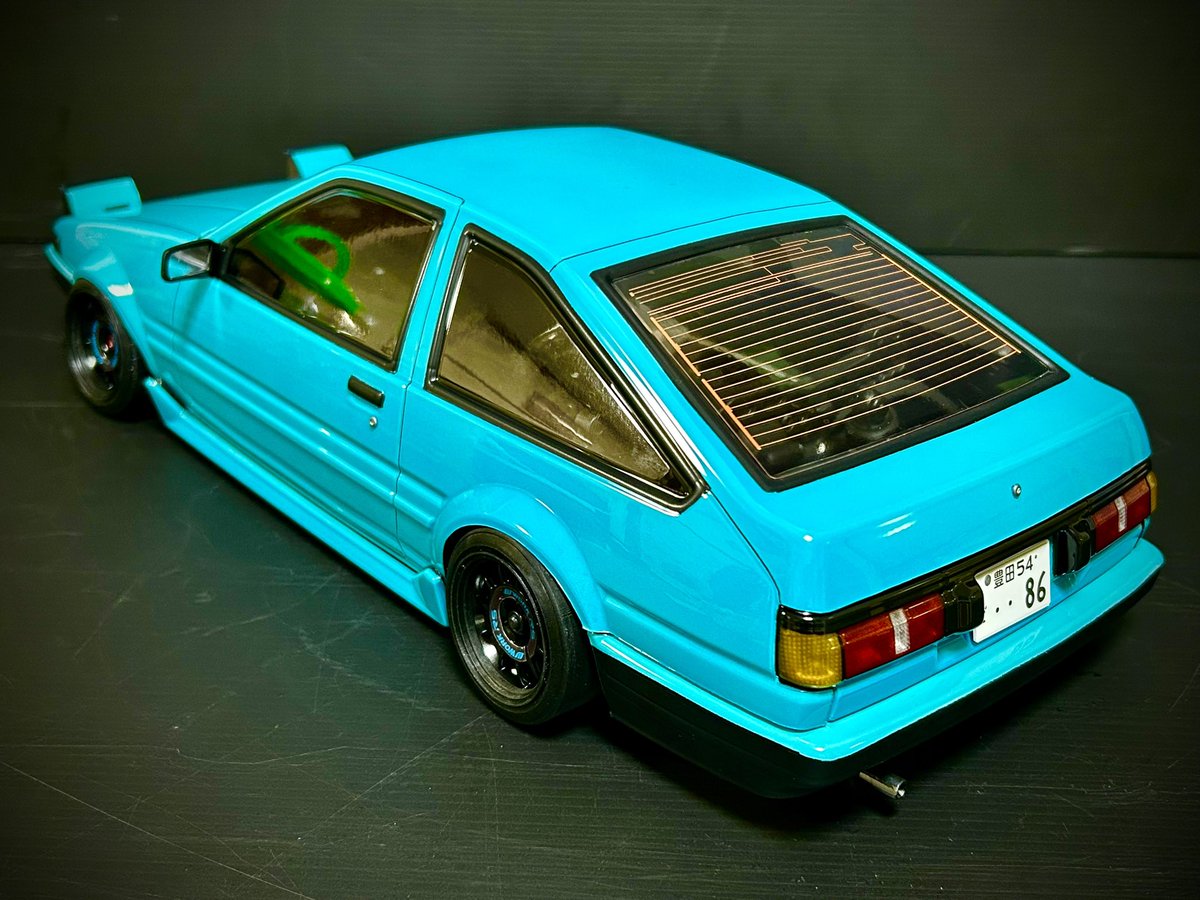 1showPaint's tweet photo. またまた #アディクション の新作の #ae86 3ドア #トレノ を一足先に作らせてもらいました。今回はレプリカです！テールなど仕様が異なる部分はありますが、カッコよく仕上がったと思います。 https://t.co/yCBBdzX1jM