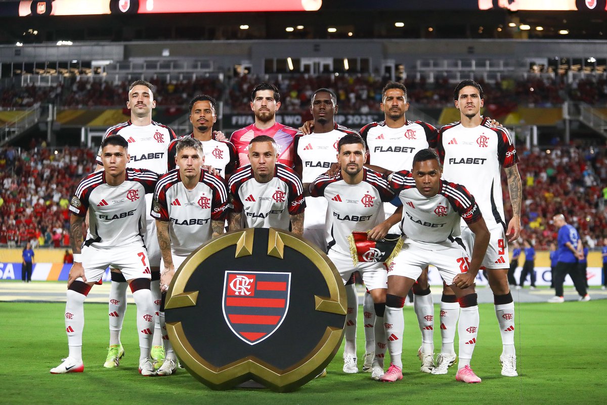 Flamengo garante bônus de 1 milhão de dólares (R$ 5,5 milhões) com empate com o Los Angeles FC na Copa do Mundo de Clubes.

Premiação acumulada até agora:
- US$ 16,21 milhões (R$ 90 milhões) pela participação
- US$ 2 milhões (R$ 11 milhões) pela vitória sobre o Espérance
- US$ 2