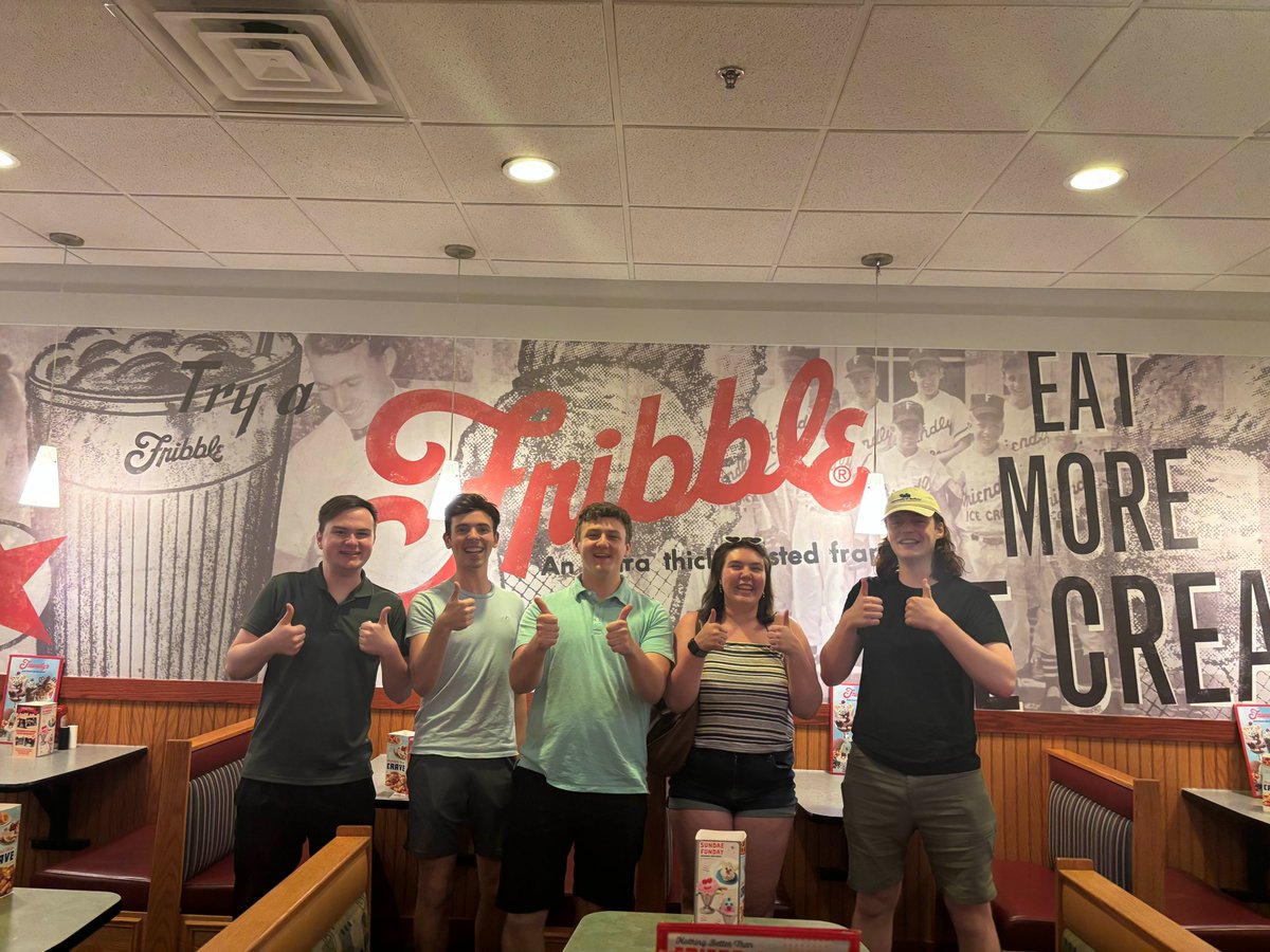 HermanVI_'s tweet photo. What a lovely day to go to @Friendlys with all my friends!! I always gotta make sure to say the Friendly's oath and get a #Fribble!! ๐
Shout out to our waitress Kyung for being awesome!! ๐ฅ
One of the best nights!! #Blessed ๐ https://t.co/Ls31f6VGmm
