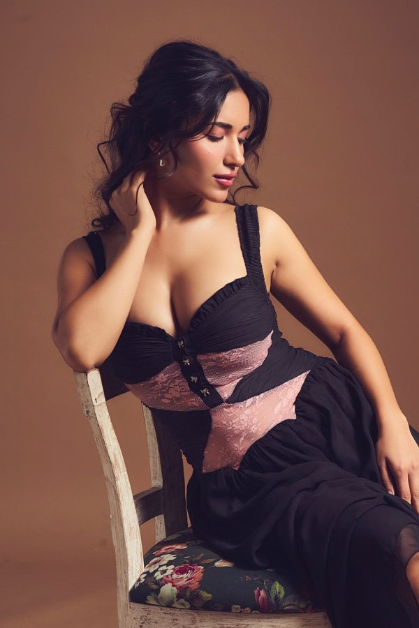 GuQiGuWaEAA8qSF?format=jpg&name=900x900