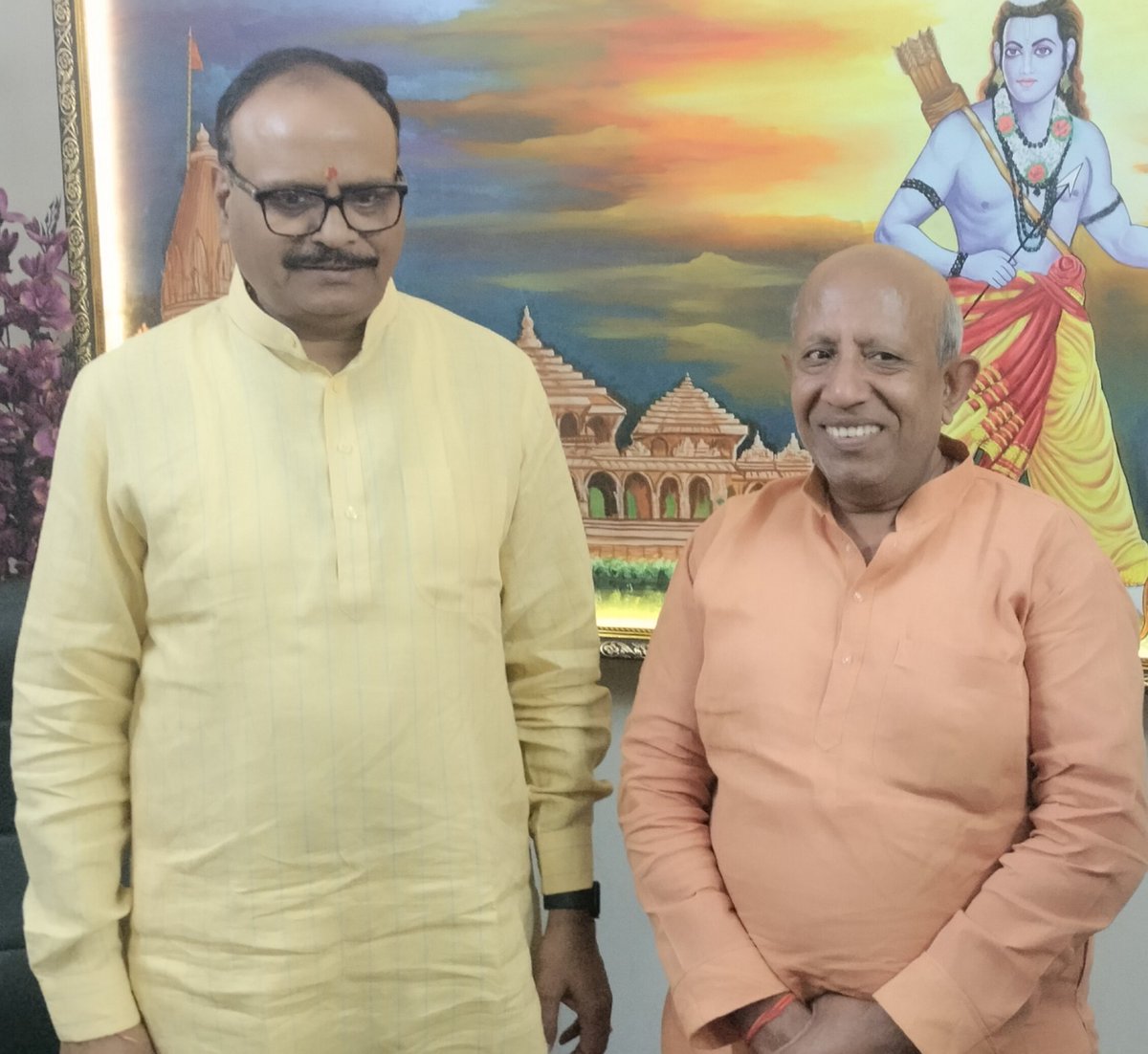 Pawan Kedia (@pawankediaa) on Twitter photo उत्तर प्रदेश सरकार में मा. उप-मुख्यमंत्री श्री ब्रजेश पाठक जी, आपको जन्मदिवस की हार्दिक बधाई एवं शुभकामनाएं!
मर्यादा पुरुषोत्तम प्रभु श्रीराम जी आपको उत्तम स्वास्थ्य, दीर्घायु एवं निरंतर यश प्रदान करें, यही कामना है।
<a href="/brajeshpathakup/">Brajesh Pathak</a> उत्तर प्रदेश सरकार में मा. उप-मुख्यमंत्री श्री ब्रजेश पाठक जी, आपको जन्मदिवस की हार्दिक बधाई एवं शुभकामनाएं!
मर्यादा पुरुषोत्तम प्रभु श्रीराम जी आपको उत्तम स्वास्थ्य, दीर्घायु एवं निरंतर यश प्रदान करें, यही कामना है।
<a href="/brajeshpathakup/">Brajesh Pathak</a>