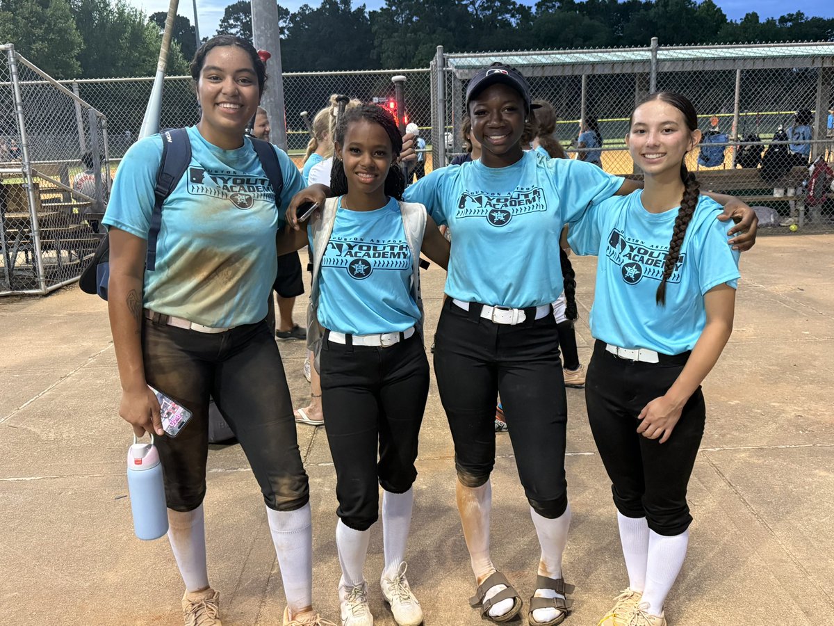 FCHTXElite's tweet image. Plenty of FC players in action tonight at the Astros Nike RBI League @astros @astros_ya @ACHS_ChargerSB @IC_Softball @RPSoftball ❤️🖤🧨🥎 @MLBDevelops
