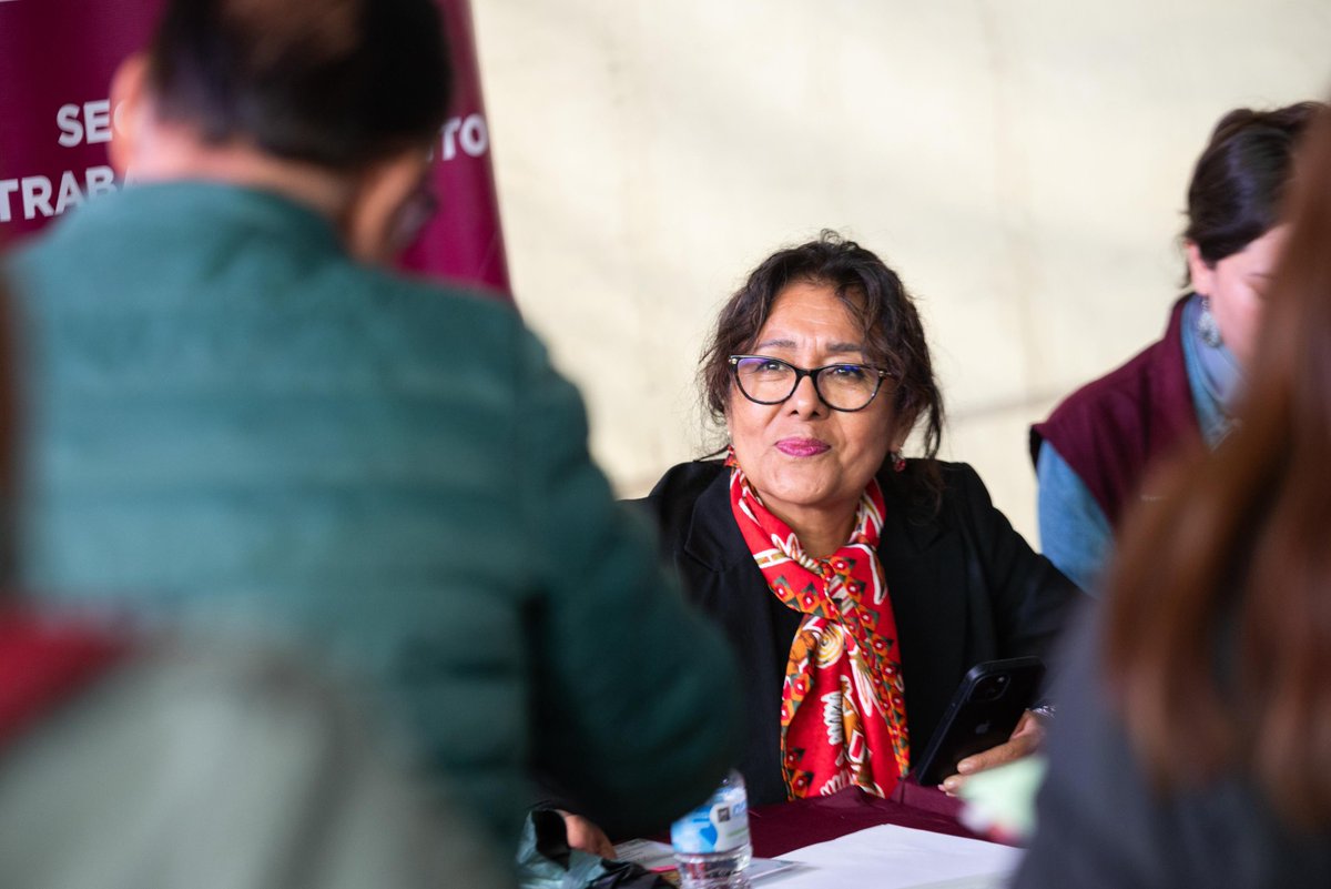 Participamos en otra jornada más de #ZócaloCiudadano, un espacio abierto de diálogo, compromiso y acción. 💭✔️

Encabezados por la #JefaDeGobierno, <a href="/ClaraBrugadaM/">Clara Brugada Molina</a>, atendemos directamente las demandas de la población capitalina para encontrar una solución en conjunto. 🤝

¡Tu