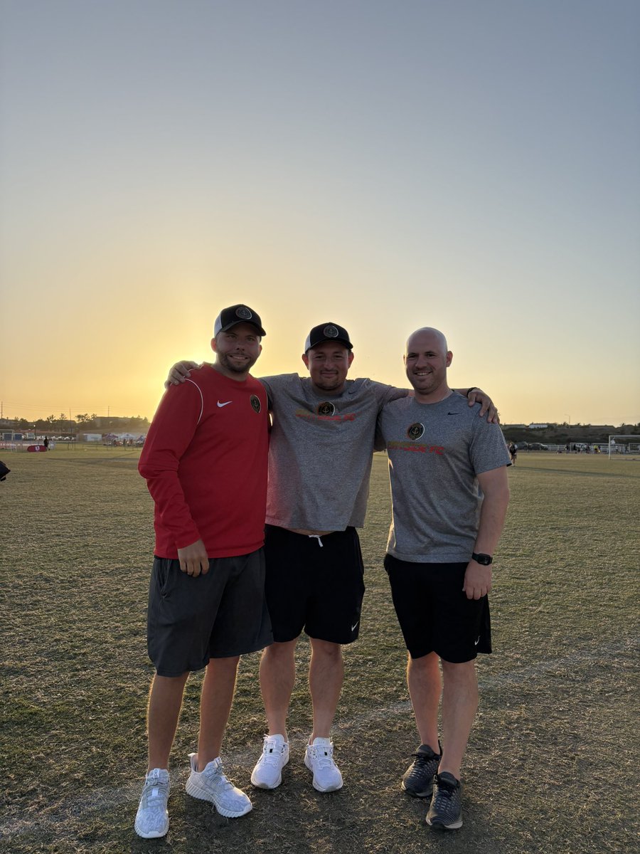 Patrick Barbosa (@coach_patrickb) on Twitter photo 5 years of early flights late nights lost voices & way to much coffee From clueless cones to championship Sundays what a ride Grateful for the laughs lessons & a brotherhood that survived group chats wouldnt want to be in the trenches with anyone else
<a href="/ChrisClarke86/">Chris Clarke</a> <a href="/chris_wazzy/">Chris Wasilewski</a> 5 years of early flights late nights lost voices & way to much coffee From clueless cones to championship Sundays what a ride Grateful for the laughs lessons & a brotherhood that survived group chats wouldnt want to be in the trenches with anyone else
<a href="/ChrisClarke86/">Chris Clarke</a> <a href="/chris_wazzy/">Chris Wasilewski</a>