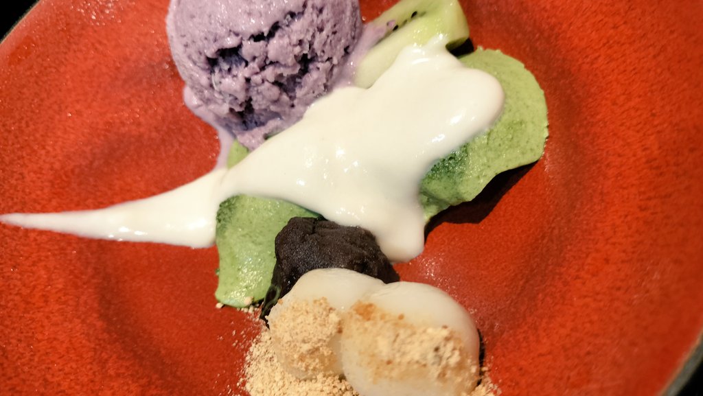 fukumotsunabe's tweet photo. 藤崎本店では新コースの九州産牡蠣や「コースデザートの皿パフェ」が三大名物の一つです。
7月中旬からは「こおり皿パフェ」も登場予定。
“焦らず、怠らず”
#屋号20年目 の歩みをこれからも。

#博多あごだし #福岡グルメ #夏の挑戦　#抹茶　製造元 https://t.co/4cdRaqqcqy