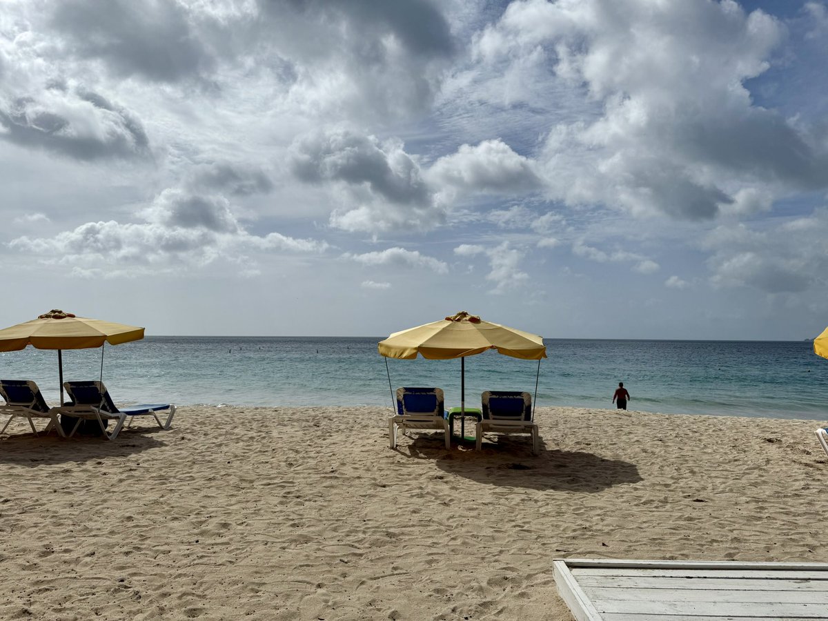 chefbossuet's tweet photo. #savvy #beachclub #mountcinnamon #resort #grandansebeach #stgeorge #grenada #westindies #travel #chefbossuet #livingingrenada @mountcinnamon https://t.co/h9uAgCizIl