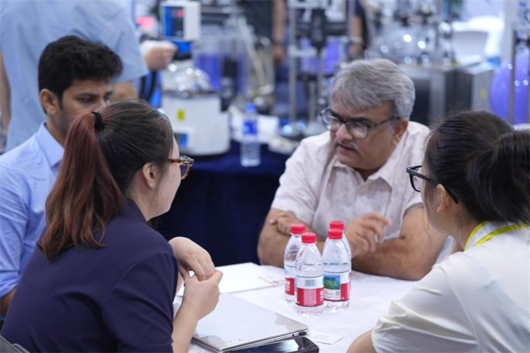 Lneya_chiller's tweet photo. We sincerely invite you to visit booths N1-B06 and W5-A56 at #PMEC Shanghai #Exhibition. #LNEYA will explain in detail the application and advantages of #dynamic #temperature control solutions in the #pharmaceutical industry to every visiting customer.
https://t.co/O5LzoZIJzE https://t.co/Uhge0RrUIR