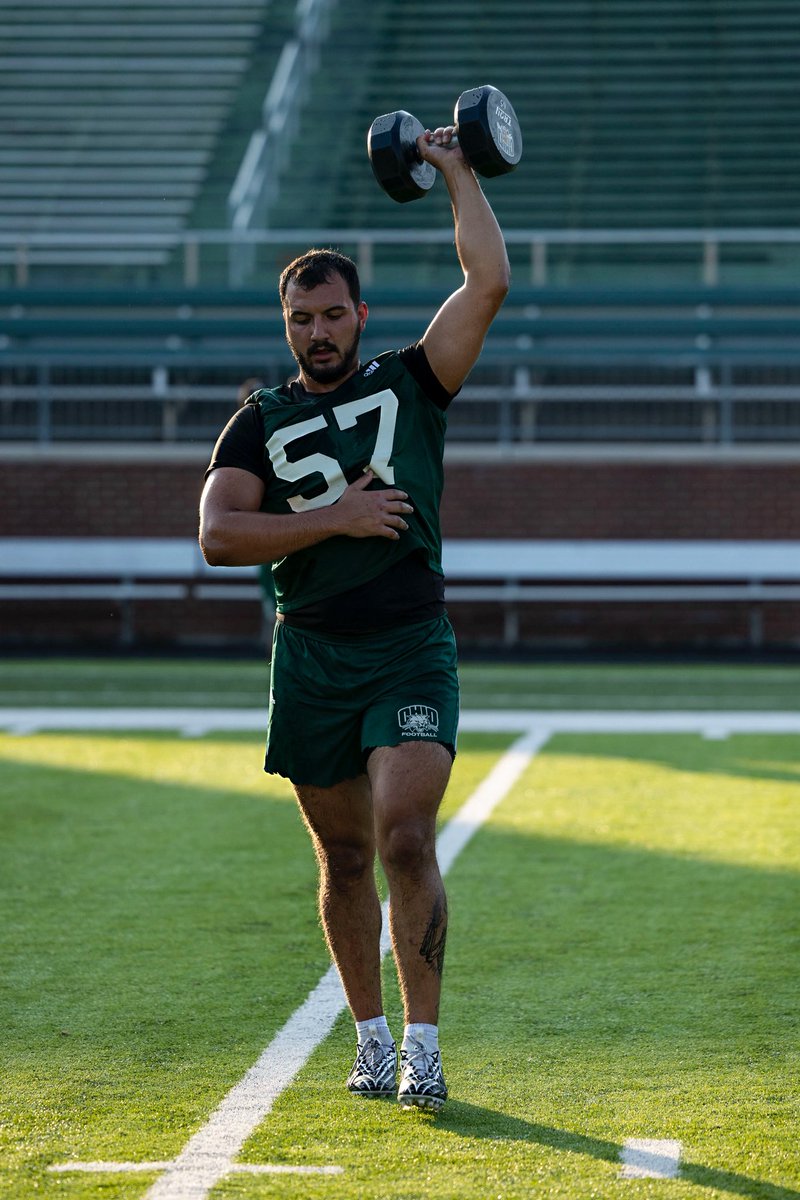 Nathan Hale tweet media