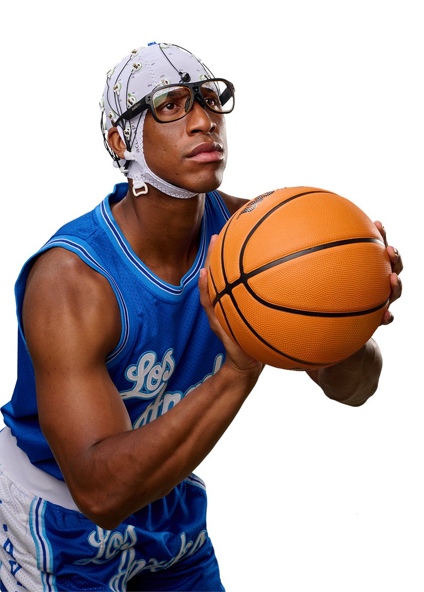 Brain_Products's tweet image. 📢#EEG-#EyeTracking demo starts at 2pm!📢

Move, jump, dance &amp;amp; join us @ Booth19 to see a wearable mobile set-up in action - #LiveAmp &amp;amp; @TobiiTechnology Glasses 3. 😎 See how to record, import eye tracking data into #BrainVision Analyzer &amp;amp; run an analysis.
brainproducts.com/events/ohbm-20…