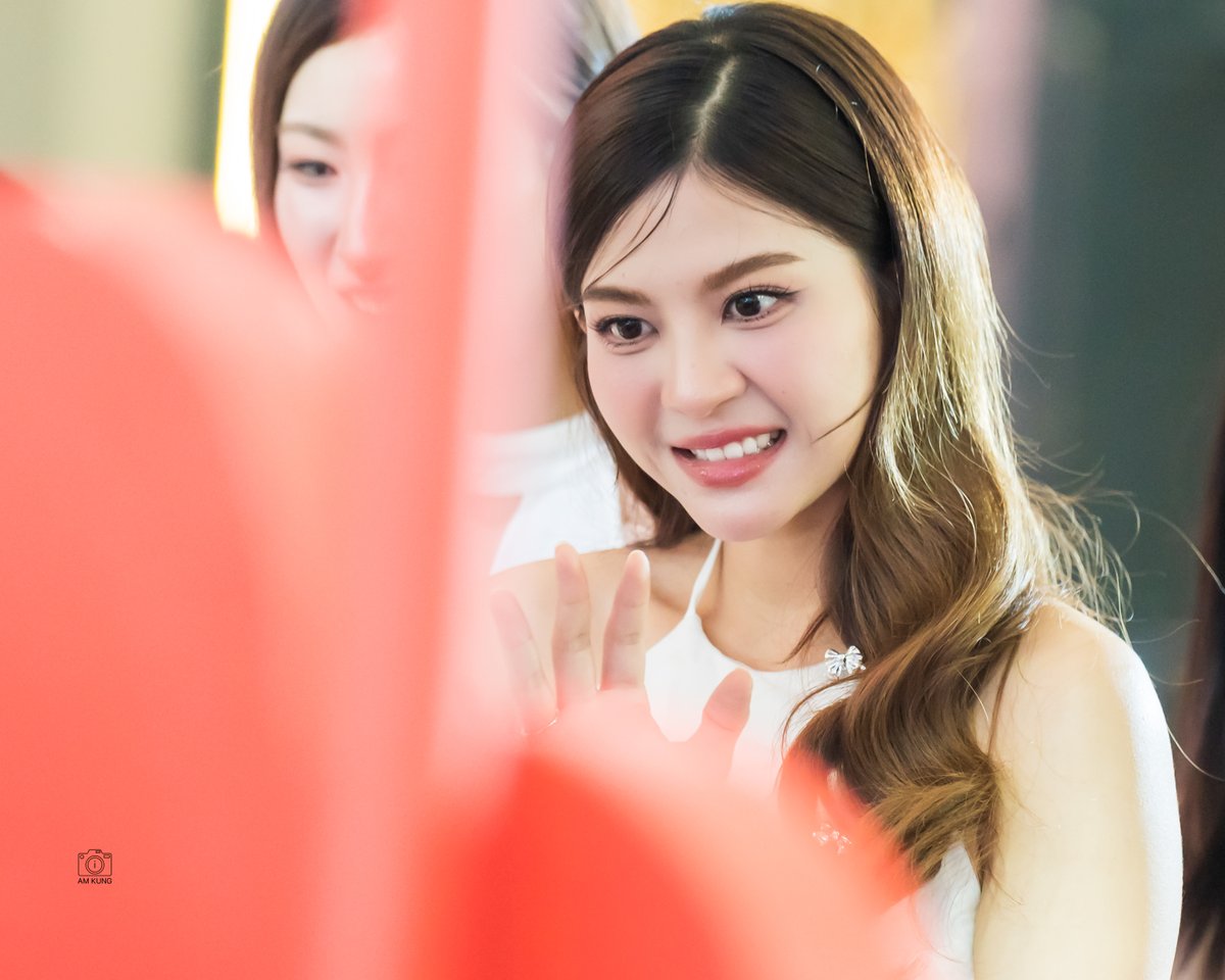 iAmKung48's tweet photo. ป๊อปเป้อ
🗓️ 2025-06-16 📍ลาน Eden 1, CentralwOrld
#BT_AsianBeautyFest2025 #ASBT #theBEAUTRIUM
#PopperBNK48 #BNK48 https://t.co/KNXGJJhYVY