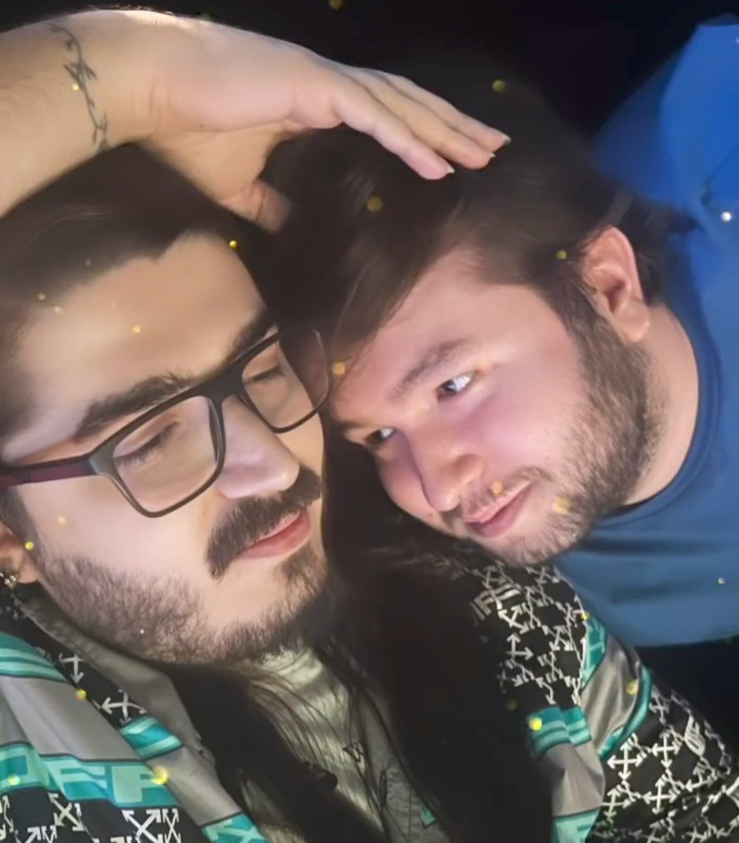 KralEraySosyal's tweet image. Haziran ayı bitmeden topluluğun açılmasına özel hayırlı olsun postu #HappyPrideMonth