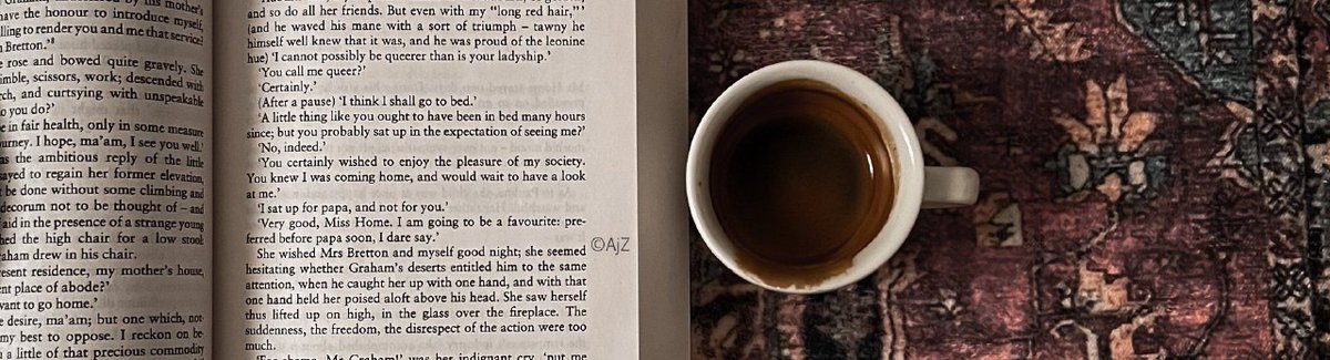 ليسَ كُل مّن يأكل معك خبزاً و ملحاً هو صديقك ربُما كان جائِعاً فقط. ! 🍂