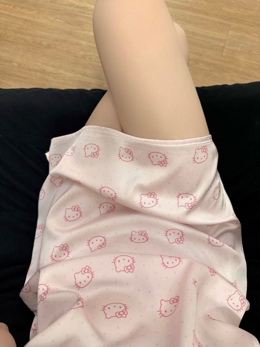 zao64490's tweet photo. 新睡衣好好看☺️ https://t.co/p0M1mLzD1e