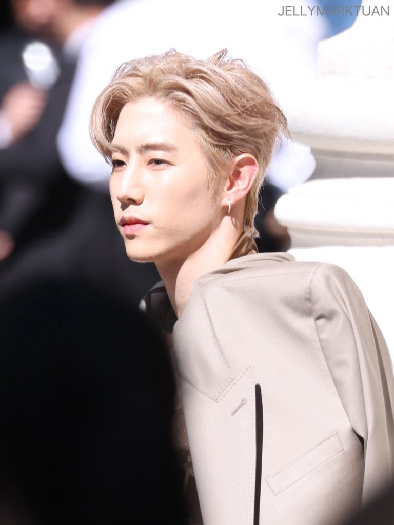 jellymarktuan's tweet photo. 250624 Men’s Summer 26

MARK TUAN AT YSL SS26 PFW
#MarkTuanxYSLSS26 https://t.co/j7ybfi9zAF