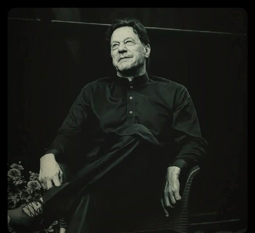 Hashimkhan170's tweet image. Man born in wrong nation