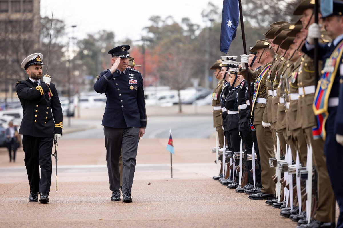 CJC_ADF's tweet image. It was a privilege to welcome Commander US Space Command, General Stephen N. Whiting to Canberra recently 🇦🇺🇺🇸 #yourADF and the US share a common vision for a free and secure space environment. We look forward to our continued partnership with @US_SpaceCom