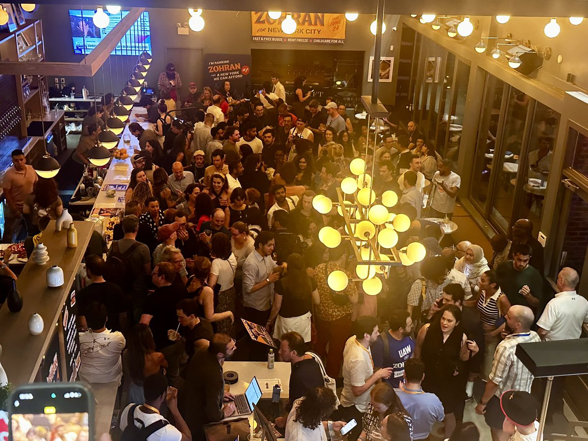 Asad🗽🍎 tweet media